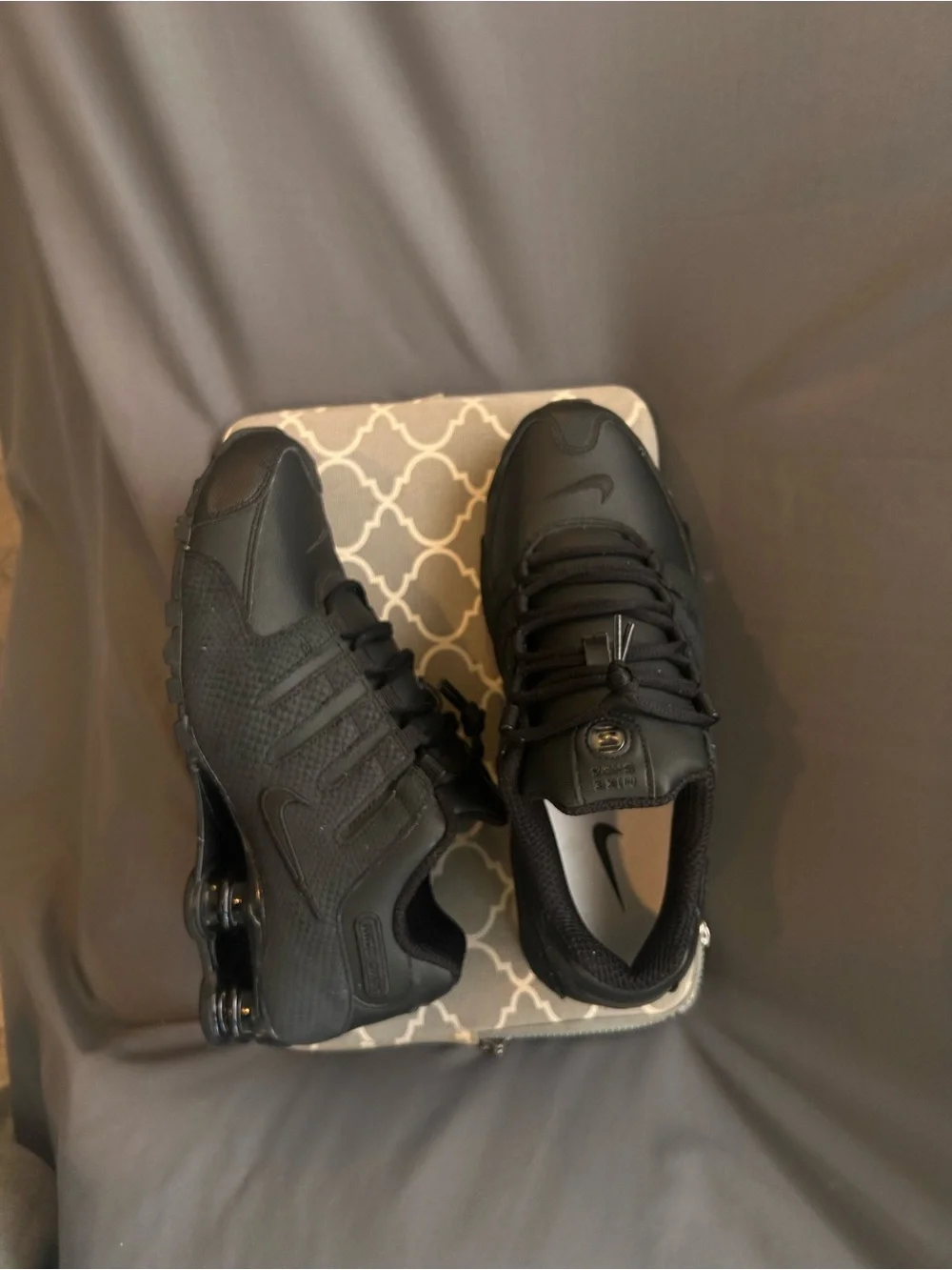 Nike Shox NZ “Triple Black” (GREAT CONDITION) - Picture 3 of 12